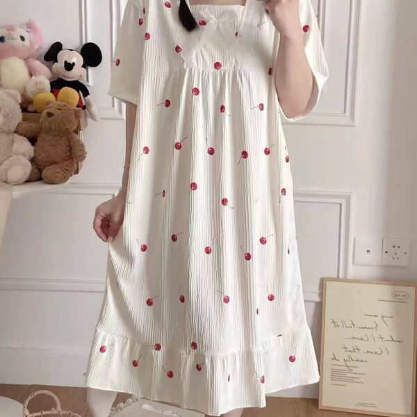 لباس راحتی بلند طرح آلبالو